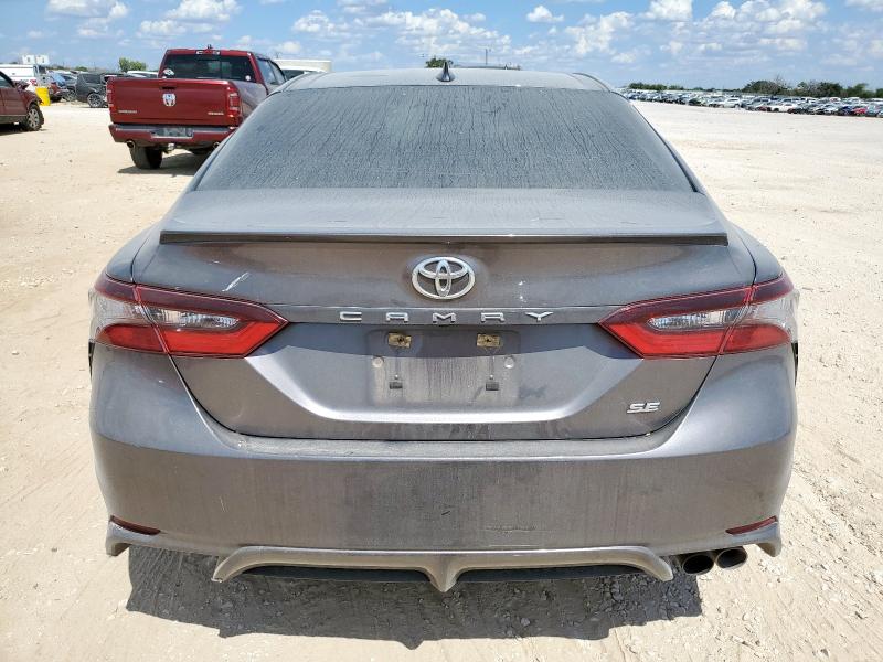 4T1G11AK7NU662235 - 2022 TOYOTA CAMRY SE GRAY photo 6