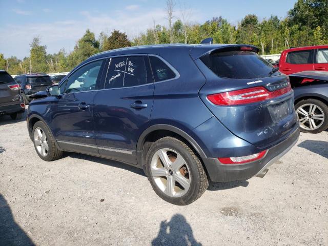 5LMCJ1D93JUL14706 - 2018 LINCOLN MKC PREMIERE BLUE photo 2