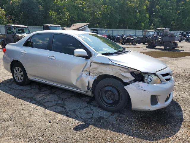 JTDBU4EE4B9153097 - 2011 TOYOTA COROLLA BASE SILVER photo 4