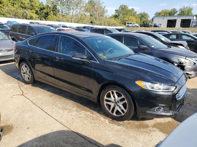 3FA6P0HD4FR162760 - 2015 FORD FUSION SE BLACK photo 4