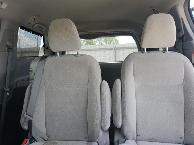 5TDKZ3DC1KS993349 - 2019 TOYOTA SIENNA LE WHITE photo 10