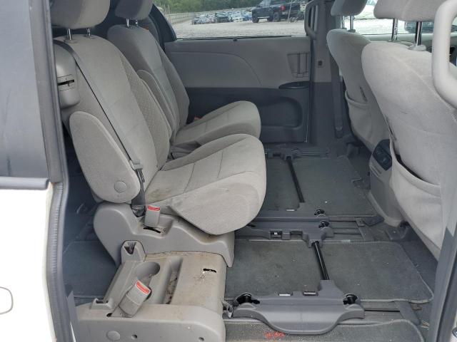 5TDKZ3DC1KS993349 - 2019 TOYOTA SIENNA LE WHITE photo 11