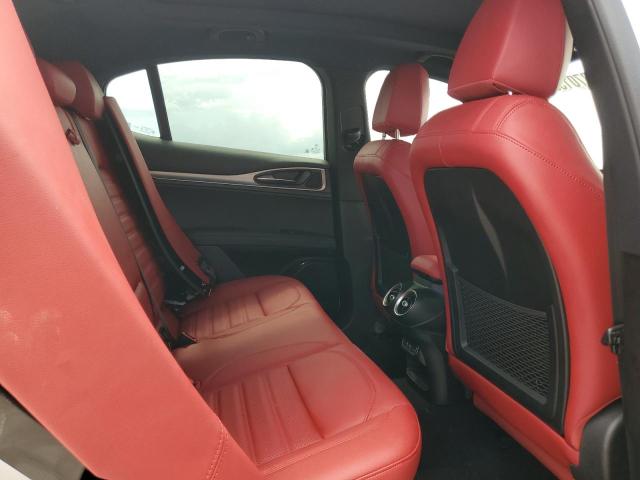 ZASPAKBNXR7D77771 - 2024 ALFA ROMEO STELVIO TI WHITE photo 11