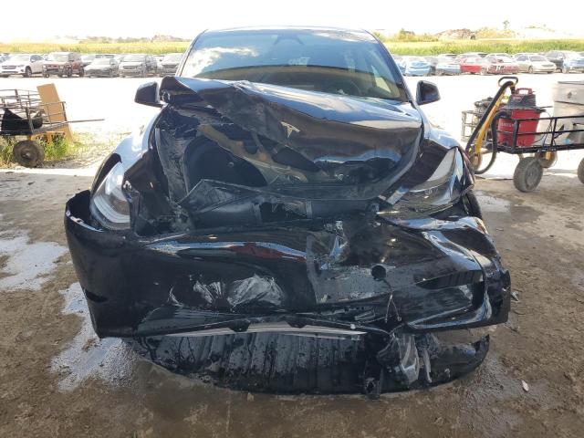 7SAYGDEF3SA369877 - 2025 TESLA MODEL Y BLACK photo 5