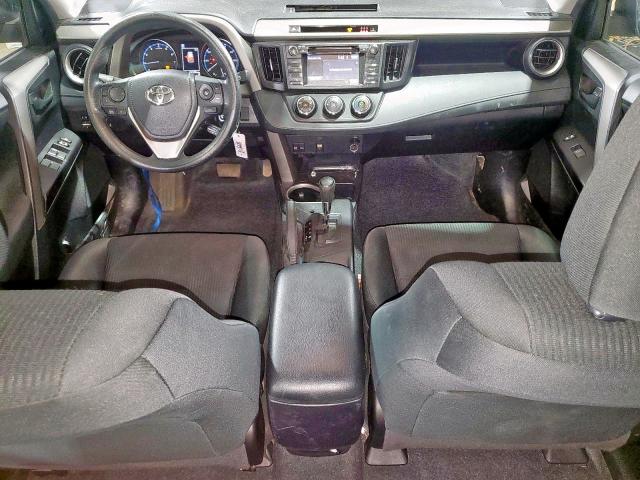 2T3ZFREV6JW494229 - 2018 TOYOTA RAV4 LE Qara foto 8