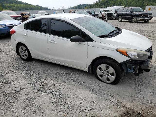 KNAFK4A68G5505454 - 2016 KIA FORTE LX WHITE photo 4