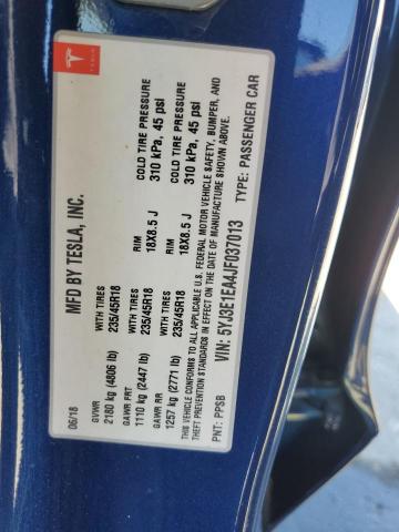 5YJ3E1EA4JF037013 - 2018 TESLA MODEL 3 Blau Foto 12