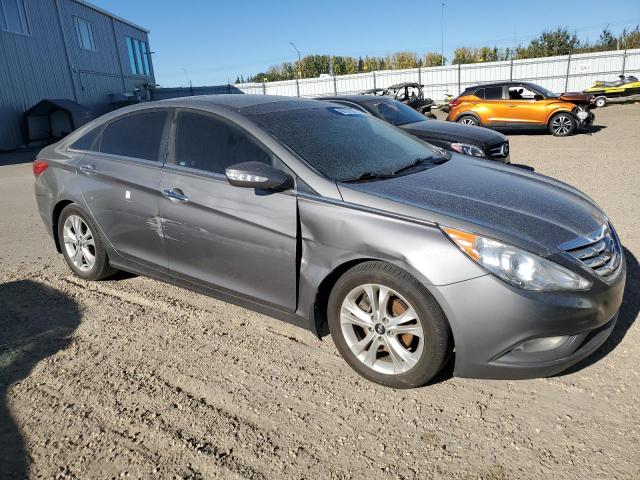 5NPEC4AC8DH609598 - 2013 HYUNDAI SONATA SE 灰色 照片 4