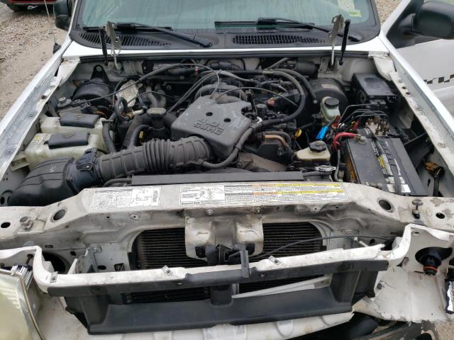 1FMZU67E42UC52597 - 2002 FORD EXPLORER S WHITE photo 11