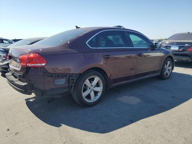 1VWBN7A3XCC098529 - 2012 VOLKSWAGEN PASSAT SE 勃艮第红 照片 3