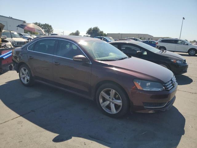 1VWBN7A3XCC098529 - 2012 VOLKSWAGEN PASSAT SE 勃艮第红 照片 4