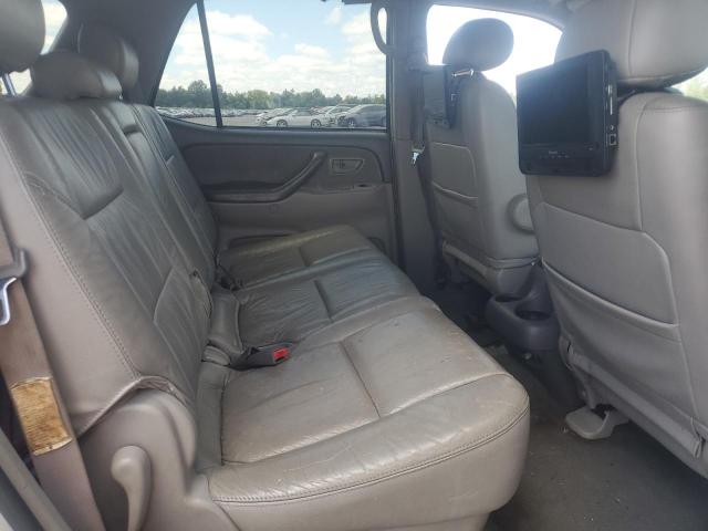 5TDBT44AX1S046640 - 2001 TOYOTA SEQUOIA SR5 SILVER photo 11