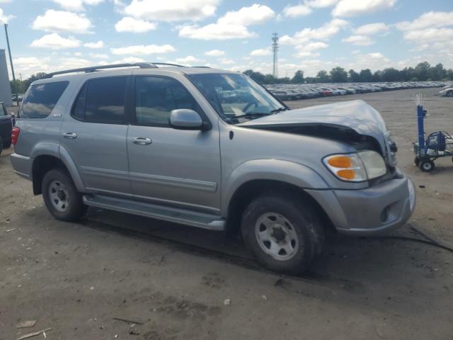 5TDBT44AX1S046640 - 2001 TOYOTA SEQUOIA SR5 SILVER photo 4