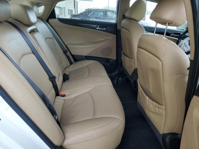 5NPEC4AC3DH569575 - 2013 HYUNDAI SONATA SE WHITE photo 10