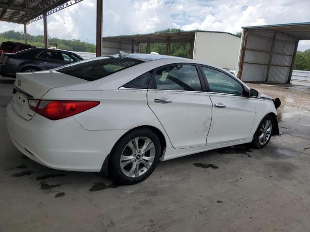 5NPEC4AC3DH569575 - 2013 HYUNDAI SONATA SE WHITE photo 3