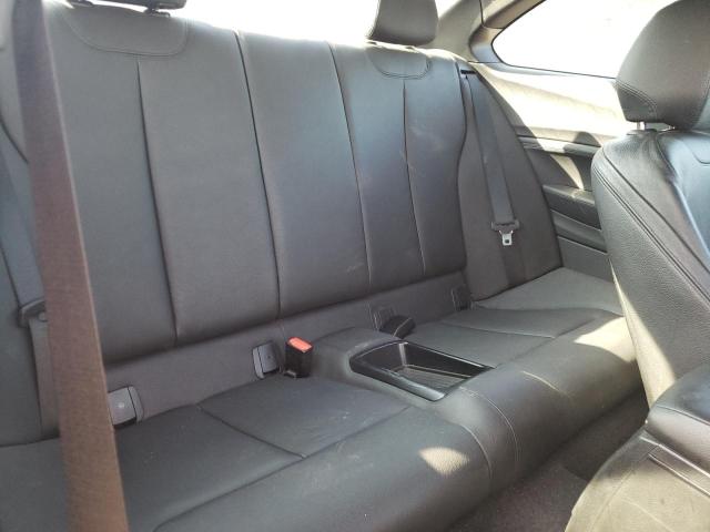 WBA1J9C5XGV371562 - 2016 BMW M235XI WHITE photo 10