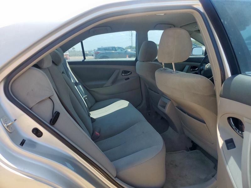 4T1BE46KX8U255295 - 2008 TOYOTA CAMRY CE SILVER photo 10