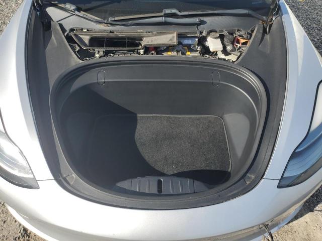 5YJ3E1EA3JF009610 - 2018 TESLA MODEL 3 თეთრი ფოტო 11