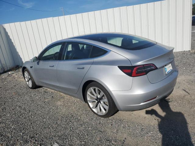 5YJ3E1EA3JF009610 - 2018 TESLA MODEL 3 თეთრი ფოტო 2
