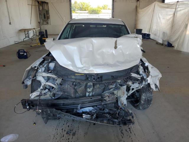 3N1AB7AP2JY304833 - 2018 NISSAN SENTRA S WHITE photo 5