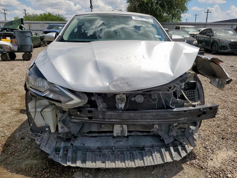 3N1AB7AP2JL637904 - 2018 NISSAN SENTRA S 银色 照片 5