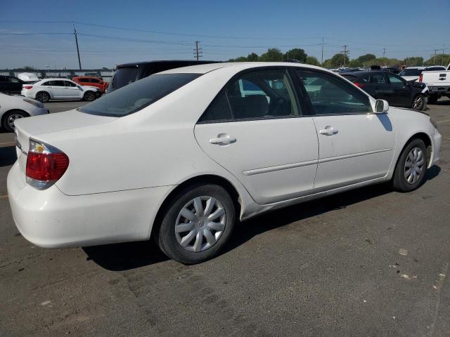 4T1BE30K36U692765 - 2006 TOYOTA CAMRY LE WHITE photo 3