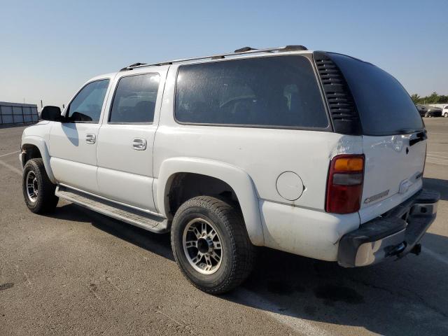 1GNGK26U15R227450 - 2005 CHEVROLET SUBURBAN K2500 WHITE photo 2