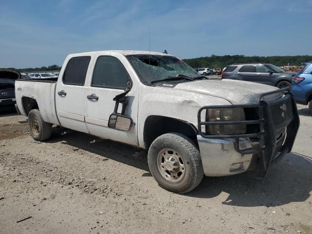 1GCHK23K67F559422 - 2007 CHEVROLET SILVERADO K2500 HEAVY DUTY WHITE photo 4