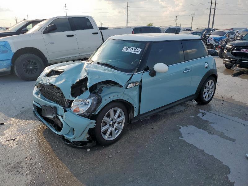 2013 MINI COOPER S, 