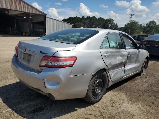 4T4BF3EK5AR064646 - 2010 TOYOTA CAMRY BASE SILVER photo 3