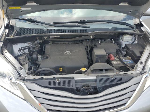 5TDDK3DC9DS053493 - 2013 TOYOTA SIENNA XLE SILVER photo 12