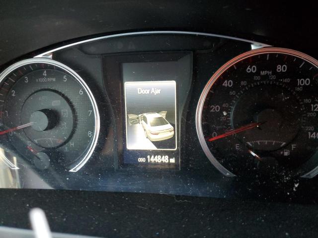 4T1BF1FK5HU328942 - 2017 TOYOTA CAMRY LE 银色 照片 9