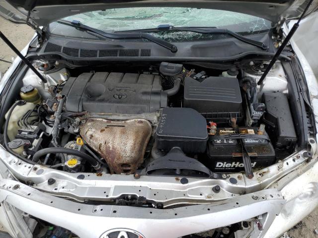 4T1BF3EK9AU506628 - 2010 TOYOTA CAMRY BASE SILVER photo 11