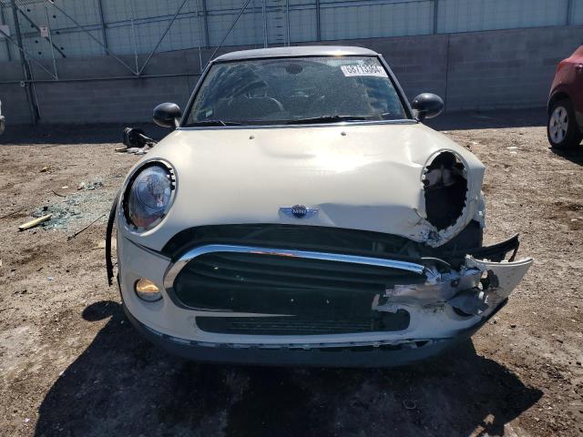 WMWXP5C59G3B14957 - 2016 MINI COOPER WHITE photo 5