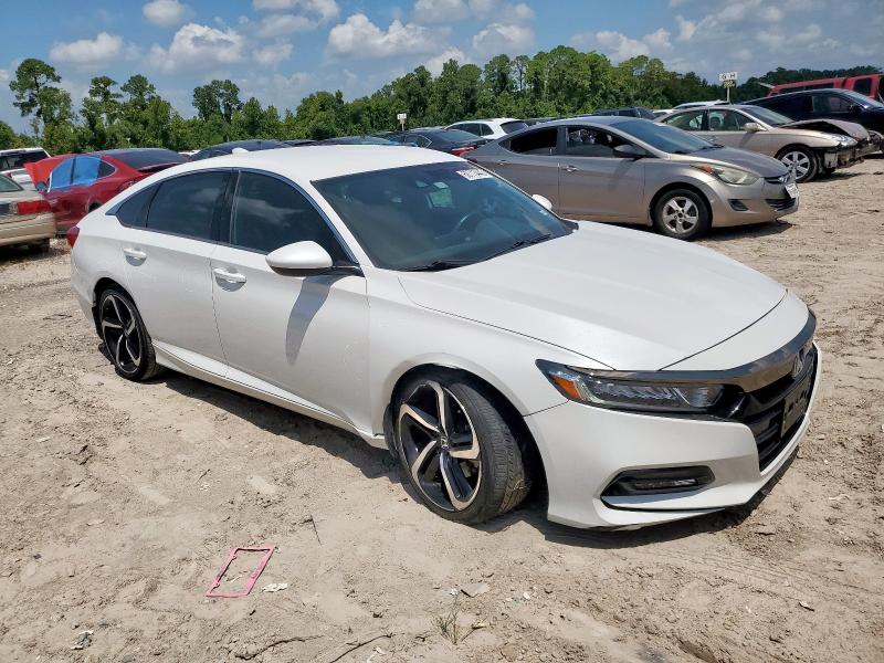 1HGCV1F32JA195800 - 2018 HONDA ACCORD SPORT Blanc photo 4