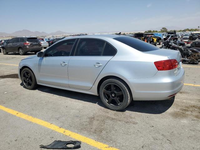 3VWLL7AJ5DM383695 - 2013 VOLKSWAGEN JETTA TDI Серебристый фото 2