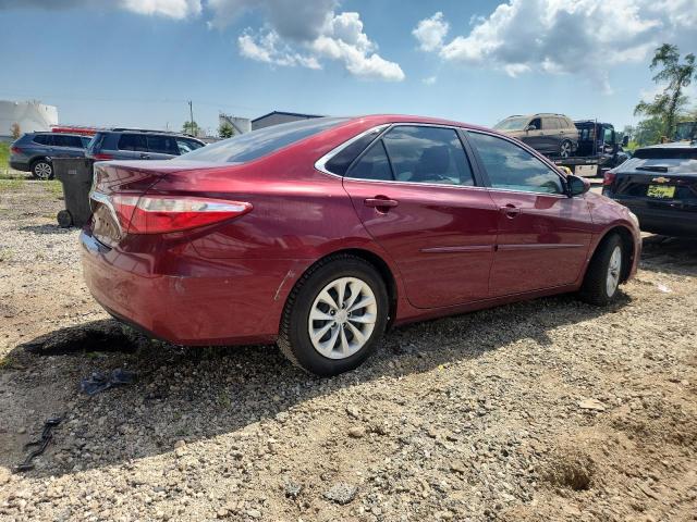 4T1BF1FK4FU966242 - 2015 TOYOTA CAMRY LE MAROON photo 3