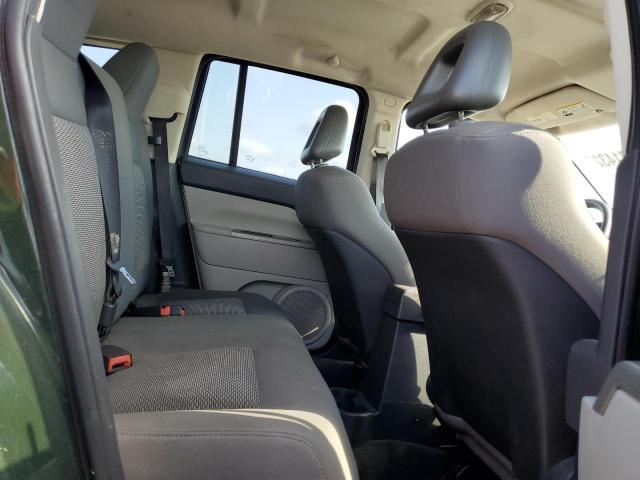 1J8FF47W27D206992 - 2007 JEEP COMPASS GREEN photo 11