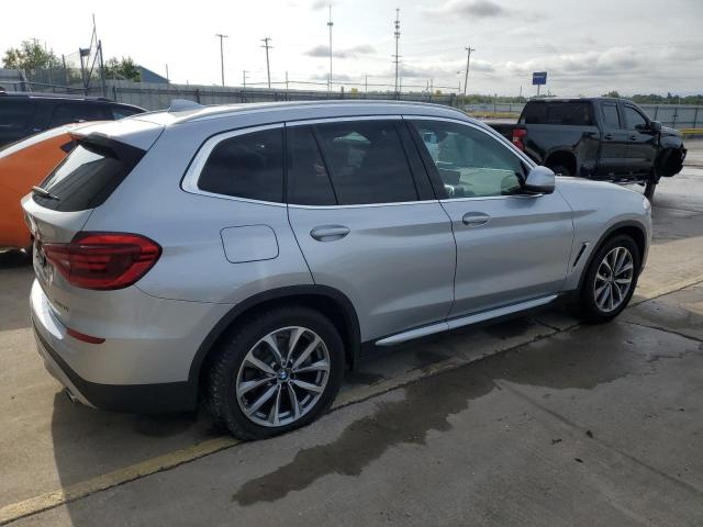5UXTR9C58JLD69964 - 2018 BMW X3 XDRIVE30I SILVER photo 3