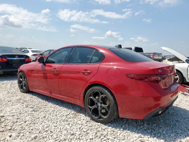 ZARFAECN1H7546844 - 2017 ALFA ROMEO GIULIA TI წითელი ფოტო 2
