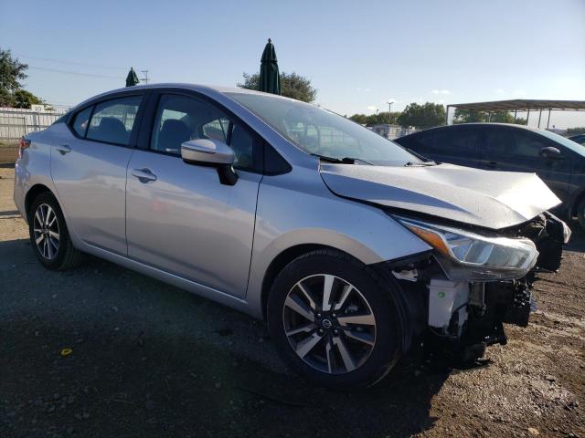 3N1CN8EV9LL861320 - 2020 NISSAN VERSA SV SILVER photo 4