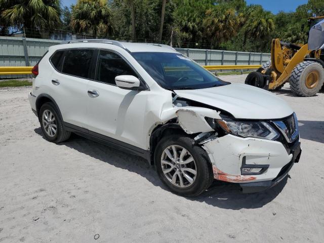 KNMAT2MT4HP614922 - 2017 NISSAN ROGUE S WHITE photo 4