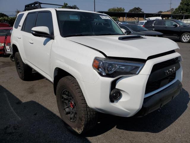 JTELU5JRXP6120113 - 2023 TOYOTA 4RUNNER SE WHITE photo 4