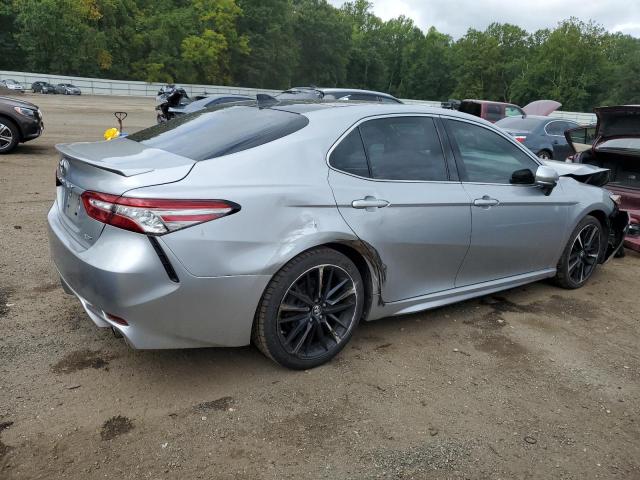 4T1BZ1HK2KU024026 - 2019 TOYOTA CAMRY XSE 银色 照片 3