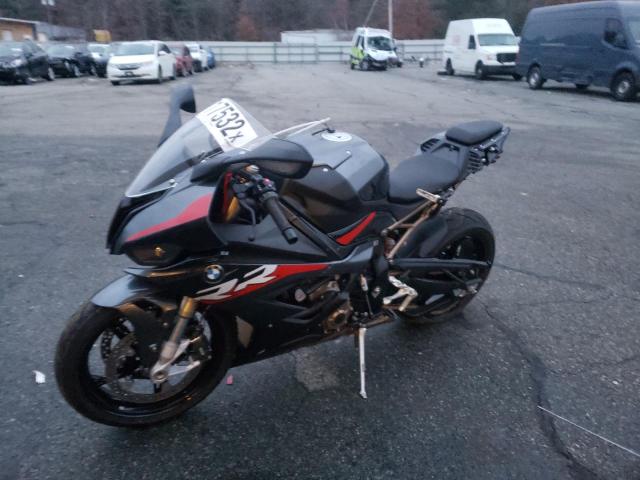 WB10E2305N6G00817 - 2022 BMW S 1000 RR BLACK photo 2