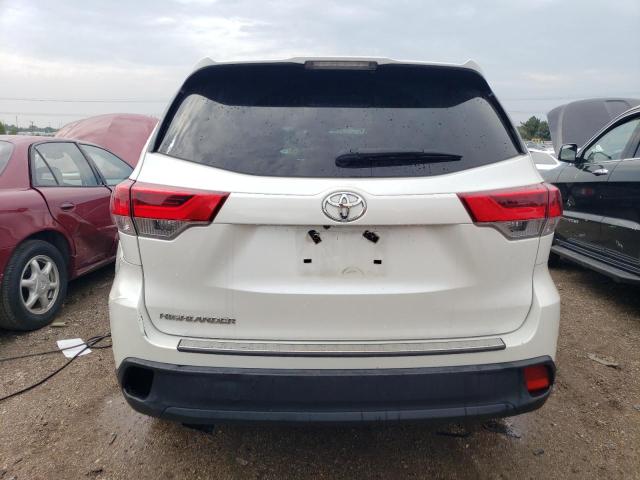 5TDZARFH6KS042307 - 2019 TOYOTA HIGHLANDER LE WHITE photo 6