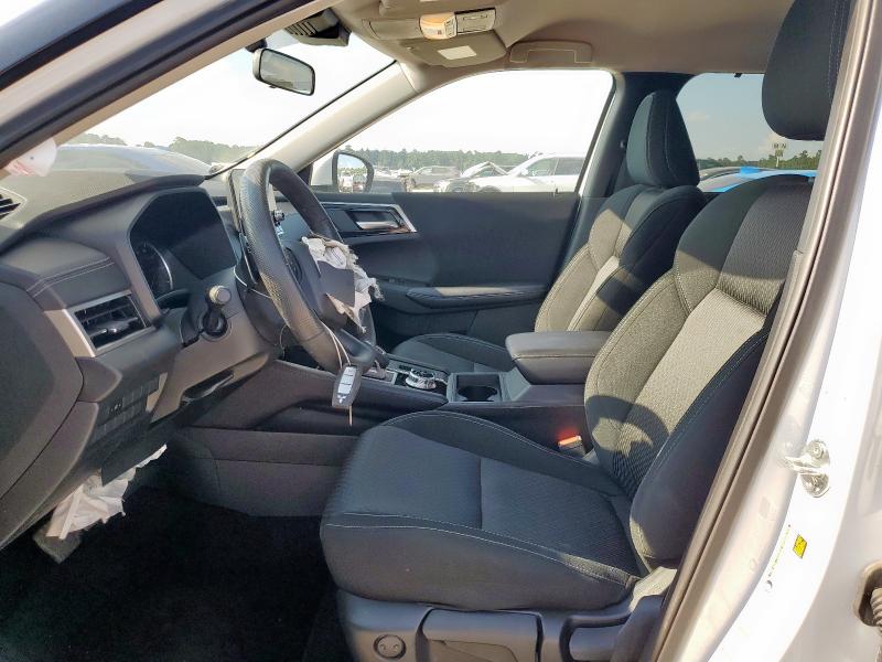 JA4J3UA8XRZ060622 - 2024 MITSUBISHI OUTLANDER ES 白色 照片 7