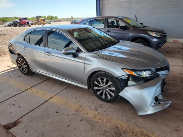 4T1B11HK8KU844912 - 2019 TOYOTA CAMRY L SILVER photo 4