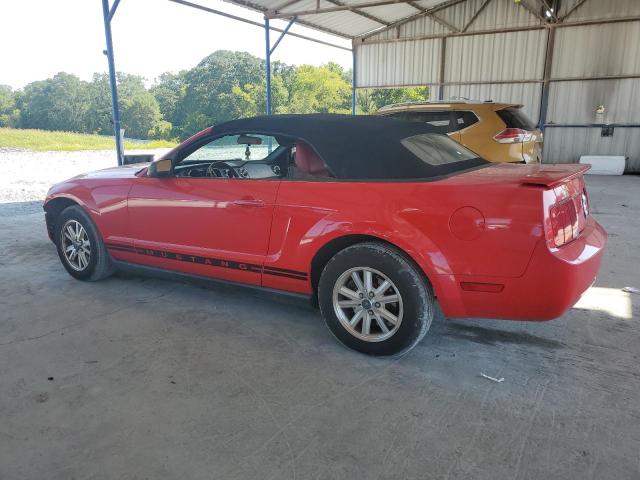 1ZVFT84N975257786 - 2007 FORD MUSTANG RED photo 2