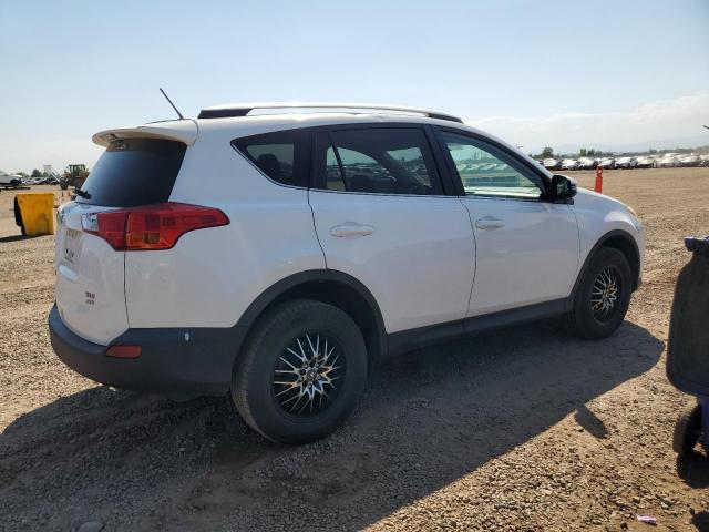 2T3RFREV9FW340573 - 2015 TOYOTA RAV4 XLE WHITE photo 3